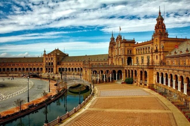 Seville : Private Bike Tour With A Guide - Tour Inclusions