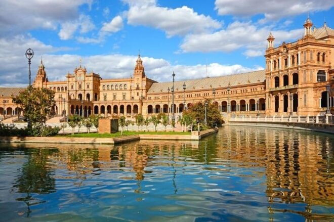 Seville : Private Bike Tour With A Guide - Accessibility and Language