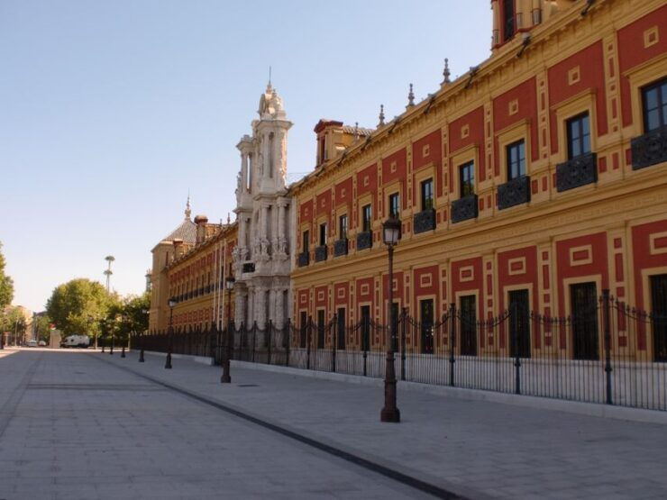 Seville: Private E-Bike City Highlights Tour - Activity Description