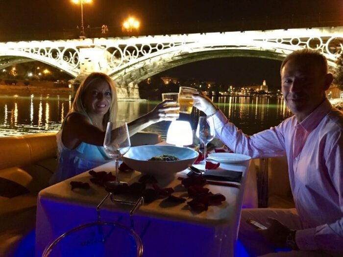 Seville: Private River Cruise Lunch or Dinner and Drinks - Cuisine and Drinks Offered