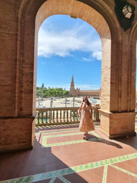 Seville Private Tour, the True Heart of Andalusia, From Faro - Indulge in a Traditional Spanish Meal
