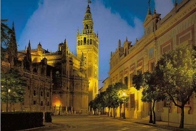 Seville Private Walking Tour With Alcazar & Cathedral Tickets - Tour Overview
