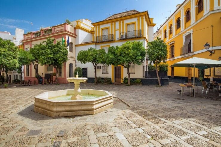 Seville: Relaxing City Bike Tour With a Tour Guide - Experience Highlights