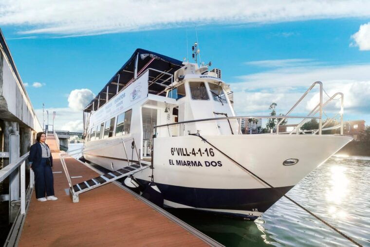 Seville: Restaurant Boat Ride on the Guadalquivir River With Lunch/Dinner - Scenic Highlights