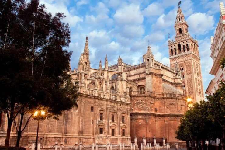 Seville: Royal Alcazar & Cathedral Private Tour - Cancellation Policy and Privileges