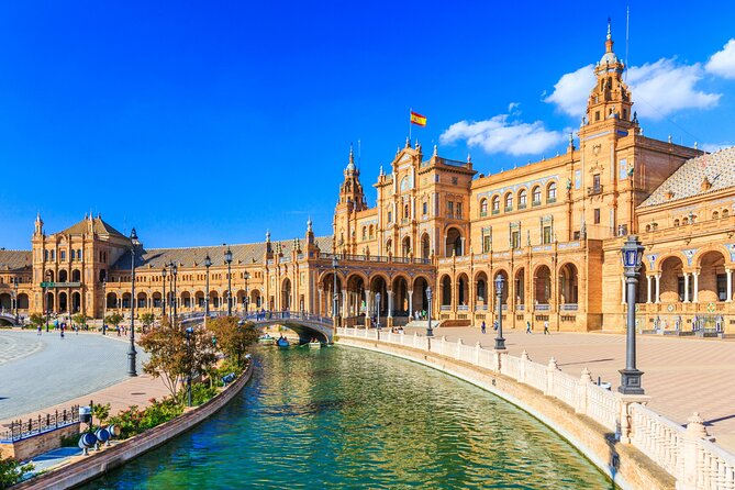 Seville Scavenger Hunt and Best Landmarks Self-Guided Tour - App Navigation and Touring