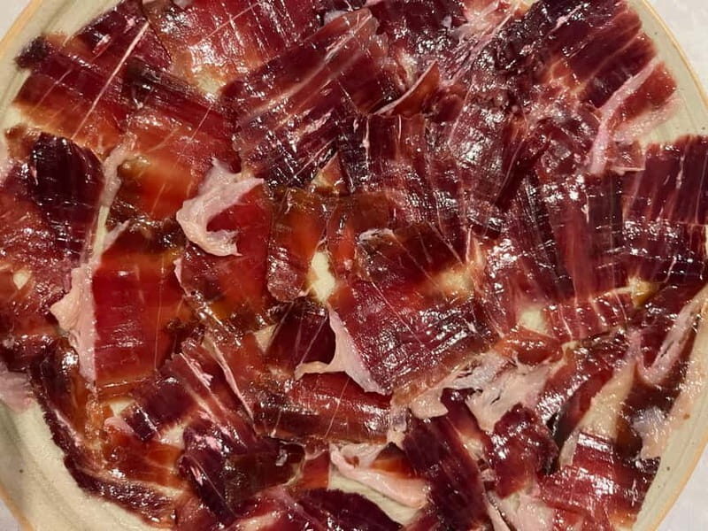 Seville: Secret Food Tour with Tapas and Drinks - Who Should Consider This Tour?