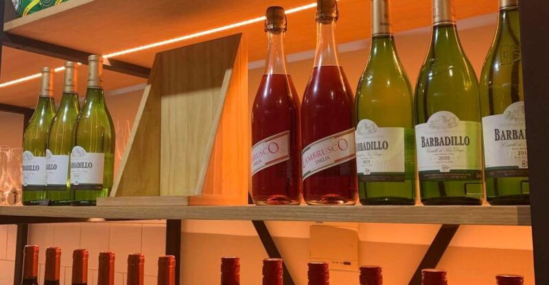 Seville: Sherry Wine Tasting With Light Snacks - Sherry Wine Sampling