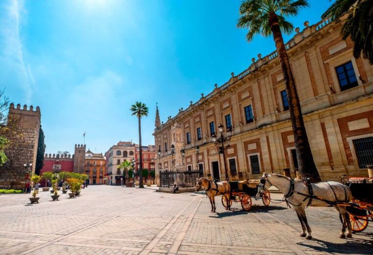 Seville: Small-Group City Highlights Walking Tour - Itinerary Highlights