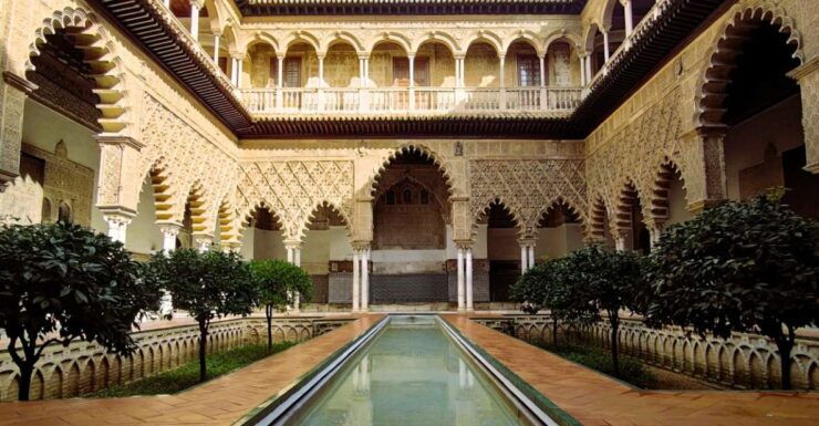 Seville: Small Group Guided Alcázar Tour With Entry Ticket - Tour Experience