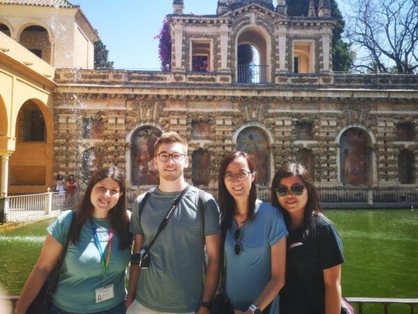 Seville: Small Group Guided Alcázar Tour With Entry Ticket - The Sum Up