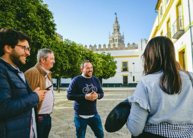 Seville: Small Group Jewish Quarter Discovery Walking Tour - Select Participants and Date