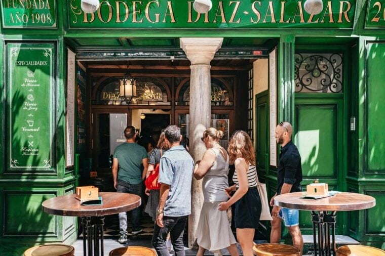 Seville: Tapas, Taverns and History Guided Walking Tour - Customer Reviews and Ratings