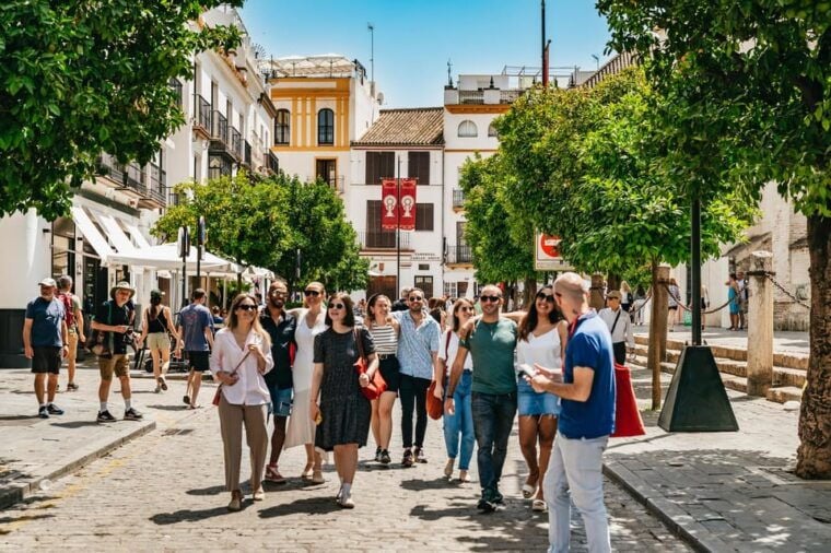 Seville: Tapas, Taverns and History Guided Walking Tour - Exploring the Plaza De Los Refinadores