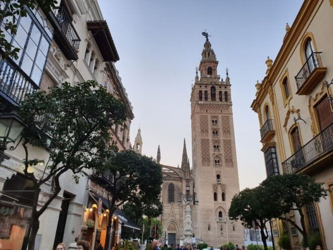 Seville: Tapas, Taverns, and History Walking Tour - Important Information and Recommendations