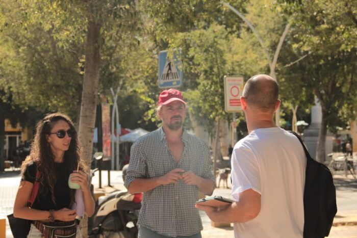 Seville: Tour, Class, Traditional Food and Exciting Flamenco Show - Group Size and Accessibility