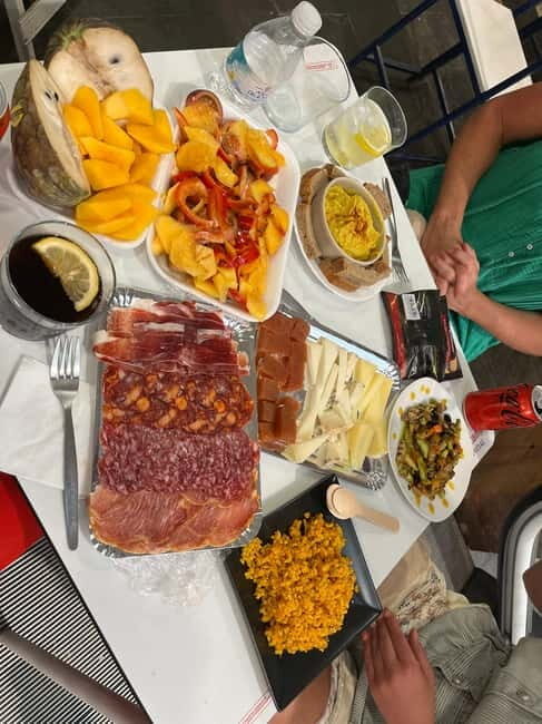 Seville: Triana Market Tapas Tour with Drinks - Exploring Seville Through Its Flavors: A Look at the Triana Market Tapas Tour with Drinks