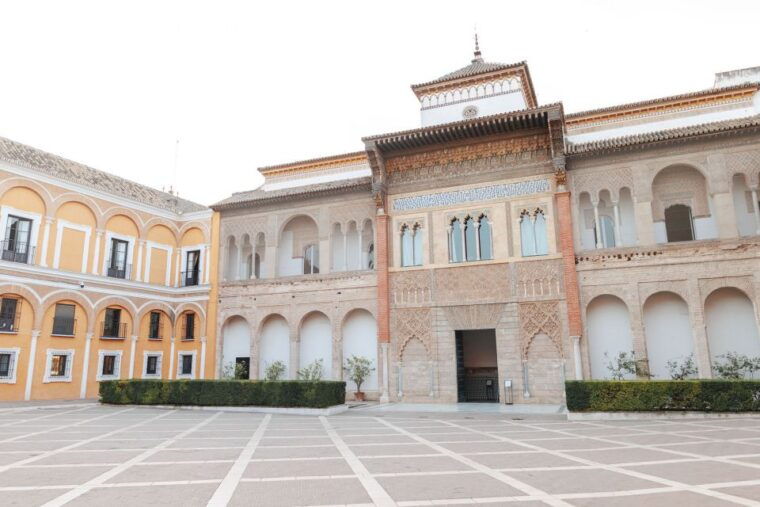 Seville: VIP Exclusive Early Access Tour of The Alcazar - Detailed Tour Itinerary