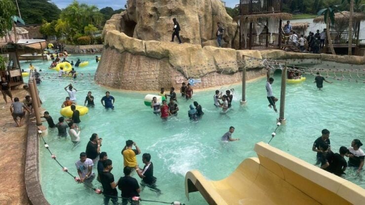 Shah Alam: Wet World Water Park Admission Ticket - Ticket Details
