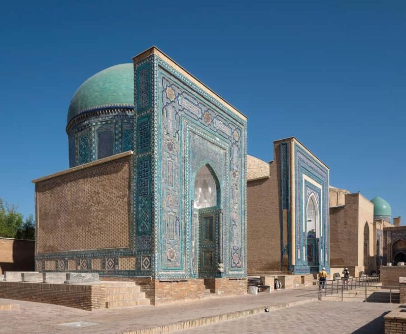 Shahi Zinda Complex Guided Tour with a Local Expert - The Architecture and Visual Appeal