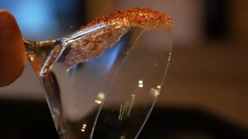 Shake, Mix & Sip: Cocktail Workshop in Old Nice - Authenticity and Customer Experience