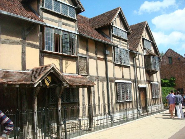 Shakespeares Stratford-Upon-Avon and Cotswolds Tour From London - Overview and Itinerary