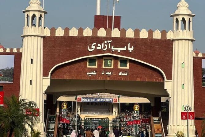 Shalimar Garden Private Tour and Wahga Border Flag Ceremony - Good To Know