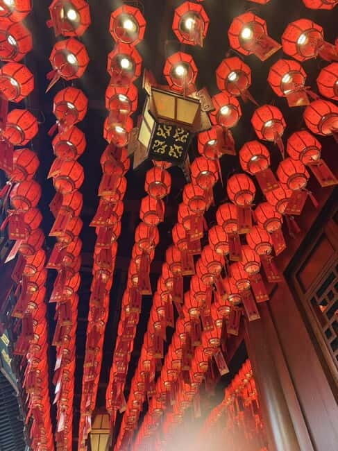 Shanghai: 3-hour Street Food and Temple Tour - Good To Know