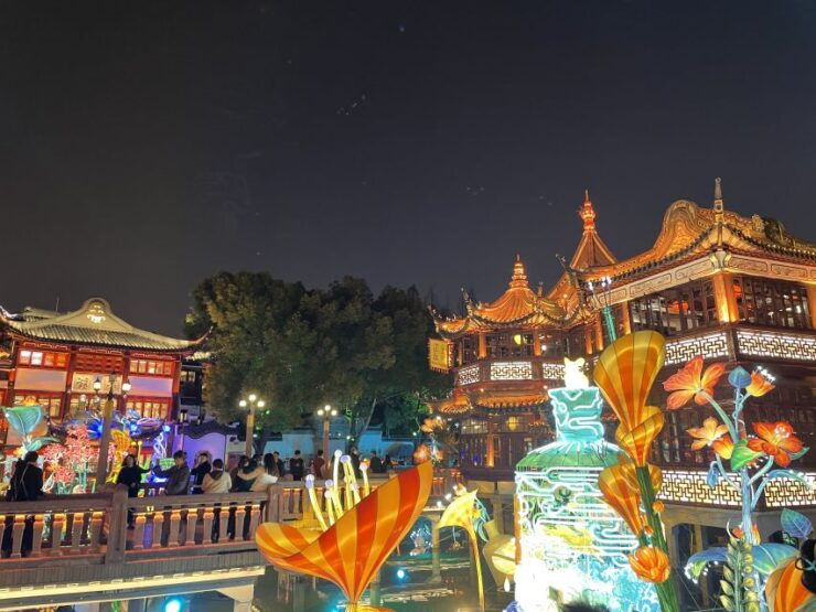 Shanghai: 4-Hour Guided City Highlights Tour - Activity Description