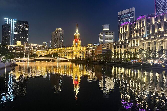 Shanghai City Free Walking Tour - Nanjing Road: Shopper’s Paradise in the Heart of the City