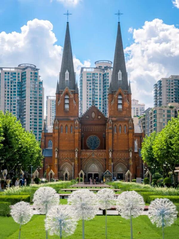 Shanghai: City Highlights Private Tour with Vegetarian Lunch - Good To Know