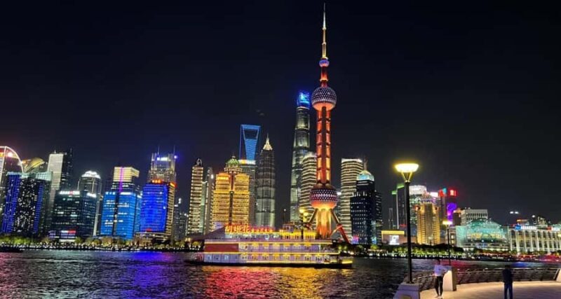 Shanghai Classics Tour: Xintiandi, Yu Garden, Bund and more - A Deep Dive into the Shanghai Classics Tour