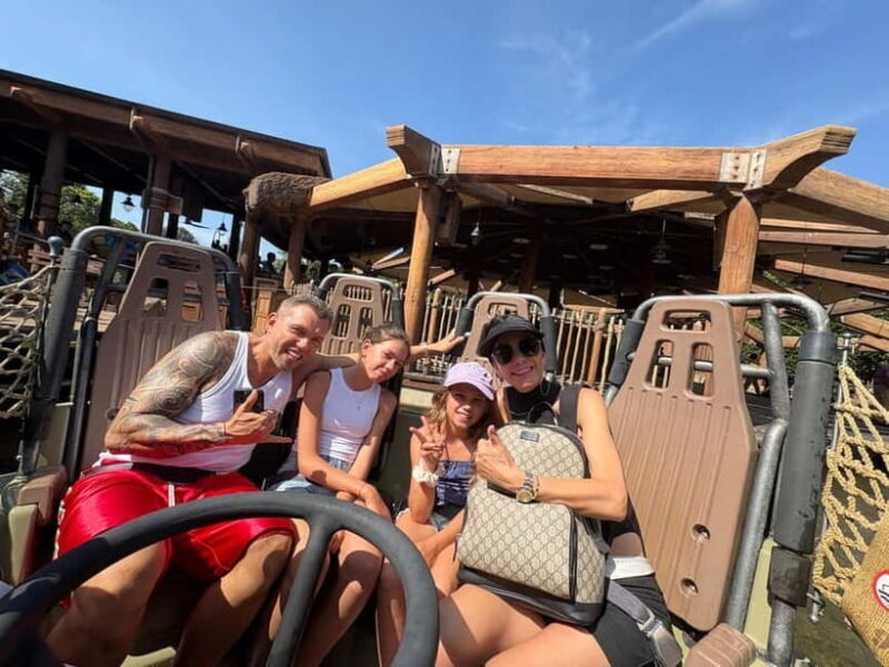 Shanghai Disneyland Private Group One-day Trip - Exploring the Experience in Detail