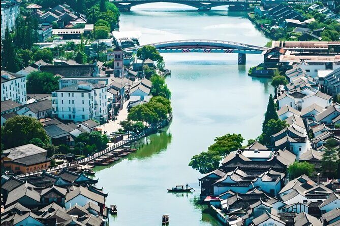 Shanghai Famous Route with Zhujiajiao Town & Suzhou River Cruise - Exploring Old Shanghai: Yu Garden