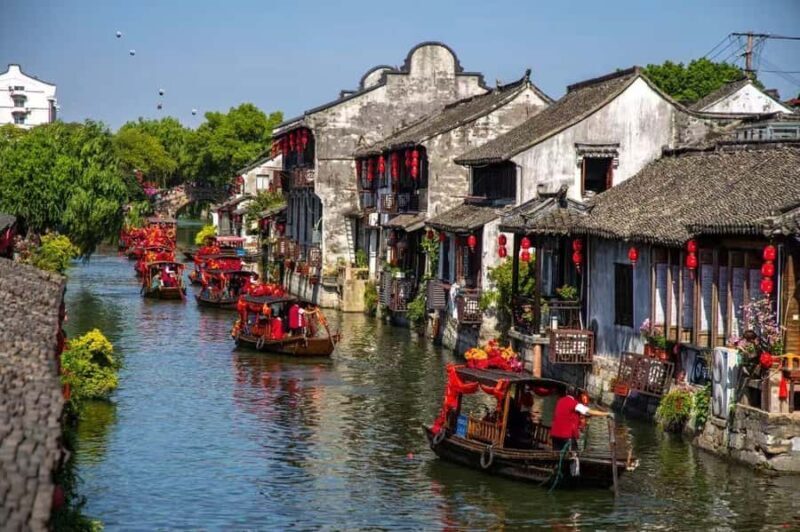 Shanghai: Fengjing Water Town Day Trip with Boat ride&Lunch - What Makes This Tour Stand Out?