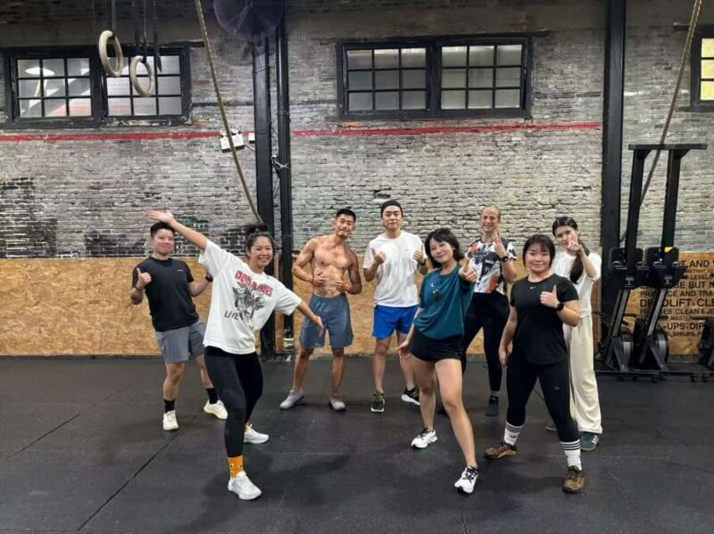 Shanghai Fitness & Culture Tour with Gym, Jade Buddha Temple - An Active Introduction to Shanghai’s Spirit