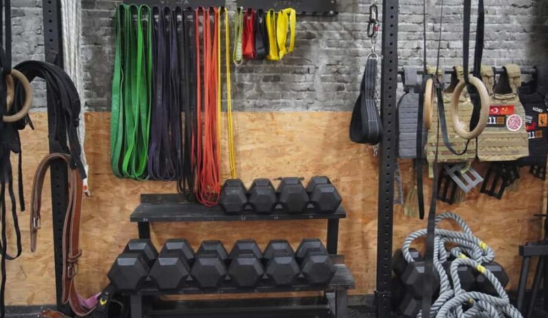 Shanghai Fitness & Culture Tour with Gym, Jade Buddha Temple - Who Should Consider This Tour?