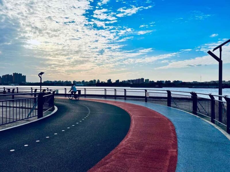 Shanghai Half-Day Bike Tour along East Bank of Huangpu River - Final Thoughts