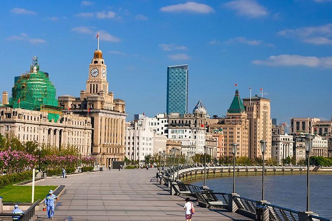 Shanghai Half Day Bus Tour: Yu Garden, Bund, Nanjing Road, Confucius Temple - Yu Garden Visit