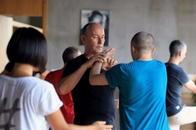 Shanghai: Herb Market, Taoist Temple and Tai Chi Bike Tour - Customer Reviews