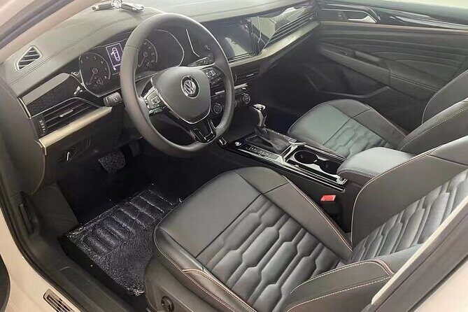 Shanghai Hongqiao Airport private transfer to hotels downtown. - Luggage and Vehicle Options