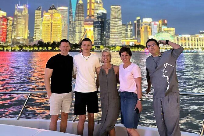 Shanghai Huangpu River Luxurious Private VIP Yacht Cruise - An In-Depth Look at the Experience