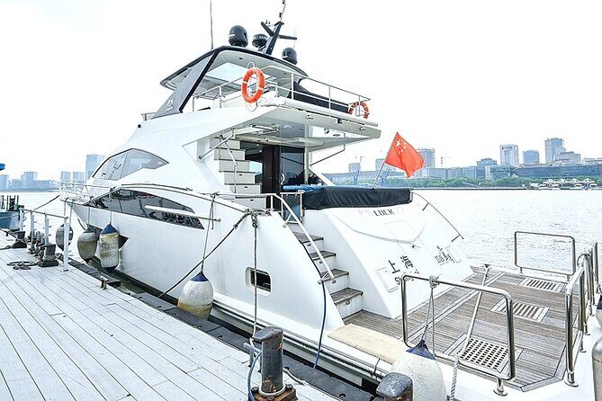 Shanghai Huangpu River Luxurious Private VIP Yacht Cruise - Who Would Love This Tour?