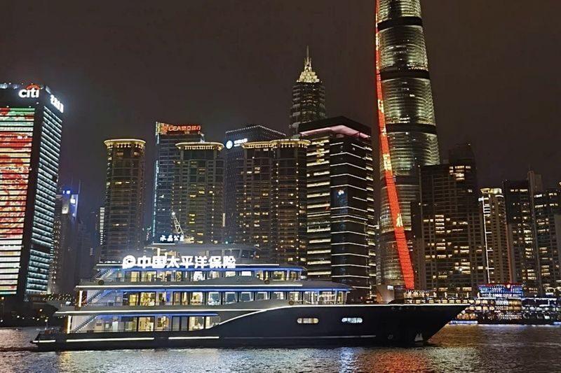 Shanghai Huangpu River Night Cruise Ticket + Buffet Meal - What the 100-minute cruise covers