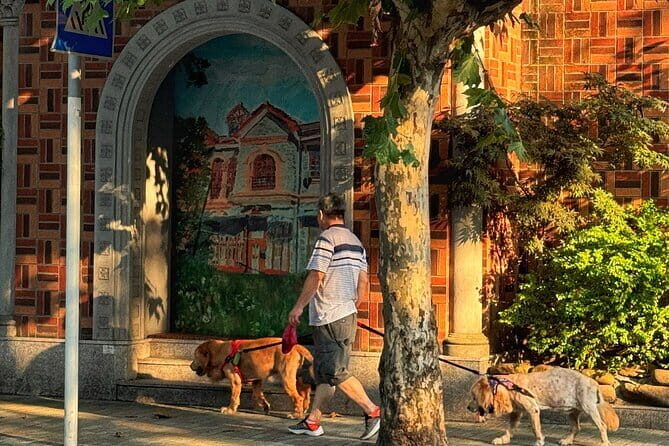 Shanghai Old Town Citywalk with a Discovery Challenge - Introduction