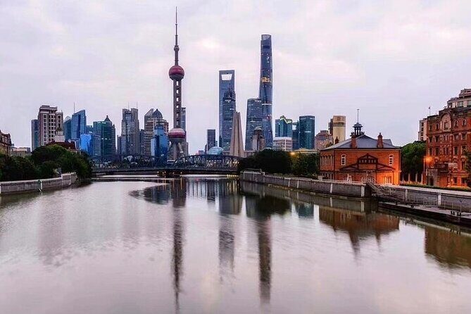 Shanghai Private Day Tour with Must-see Attractions & Cruise in Huangpu River - An In-Depth Look at the Shanghai Private Day Tour