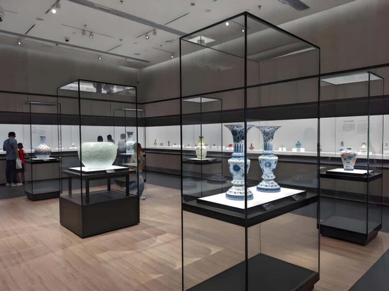 Shanghai: Private Day Trip with Western and Eastern Culture - Good To Know