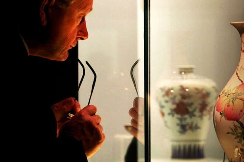 Shanghai: Private Tour of the Shanghai Museum - Practical Tips for Visitors