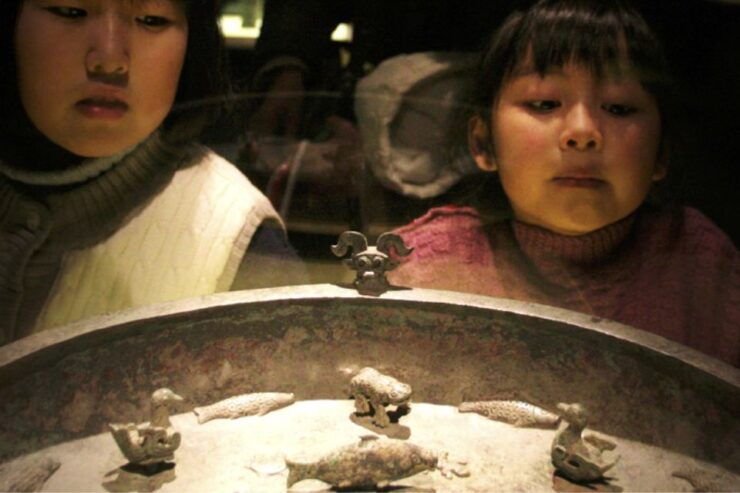 Shanghai: Private Tour of the Shanghai Museum - Museum Highlights