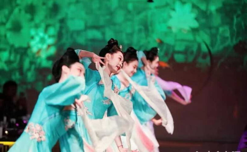 Shanghai: Royal Banquet with Chinese Cultural Performance - FAQs